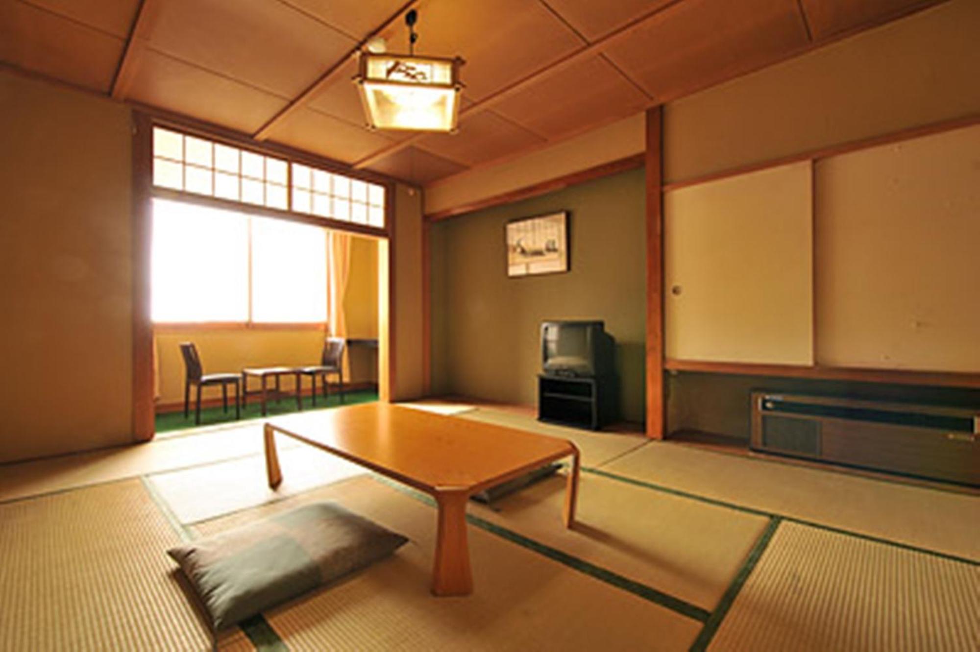 Hotel Takimoto Yamanouchi  Kamer foto