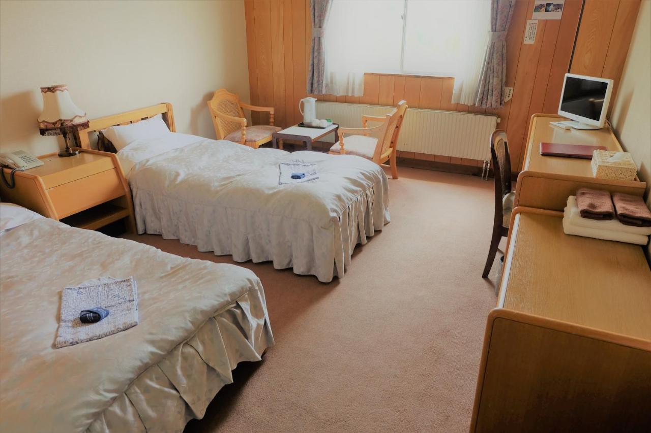 Hotel Takimoto Yamanouchi  Buitenkant foto