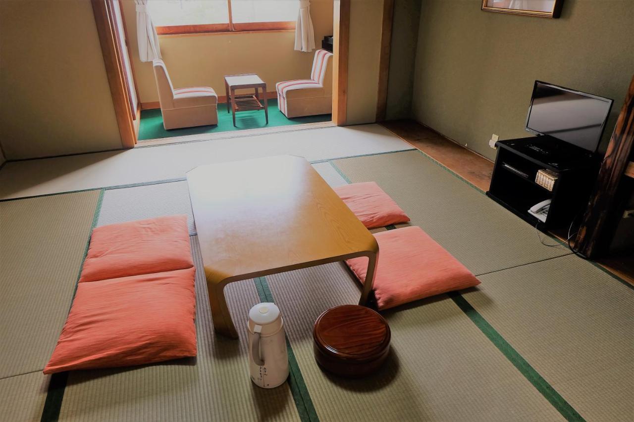 Hotel Takimoto Yamanouchi  Buitenkant foto